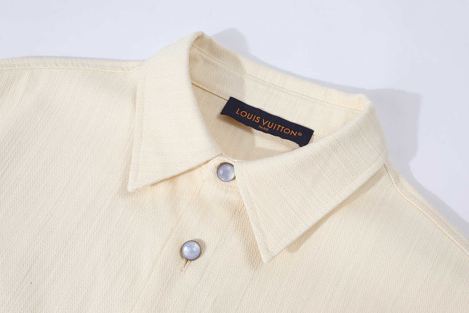 LOUIS VUITTON 路易威登 LV 皮标 桑蚕丝短袖衬衫 米色 B0 1AHCHW-B0