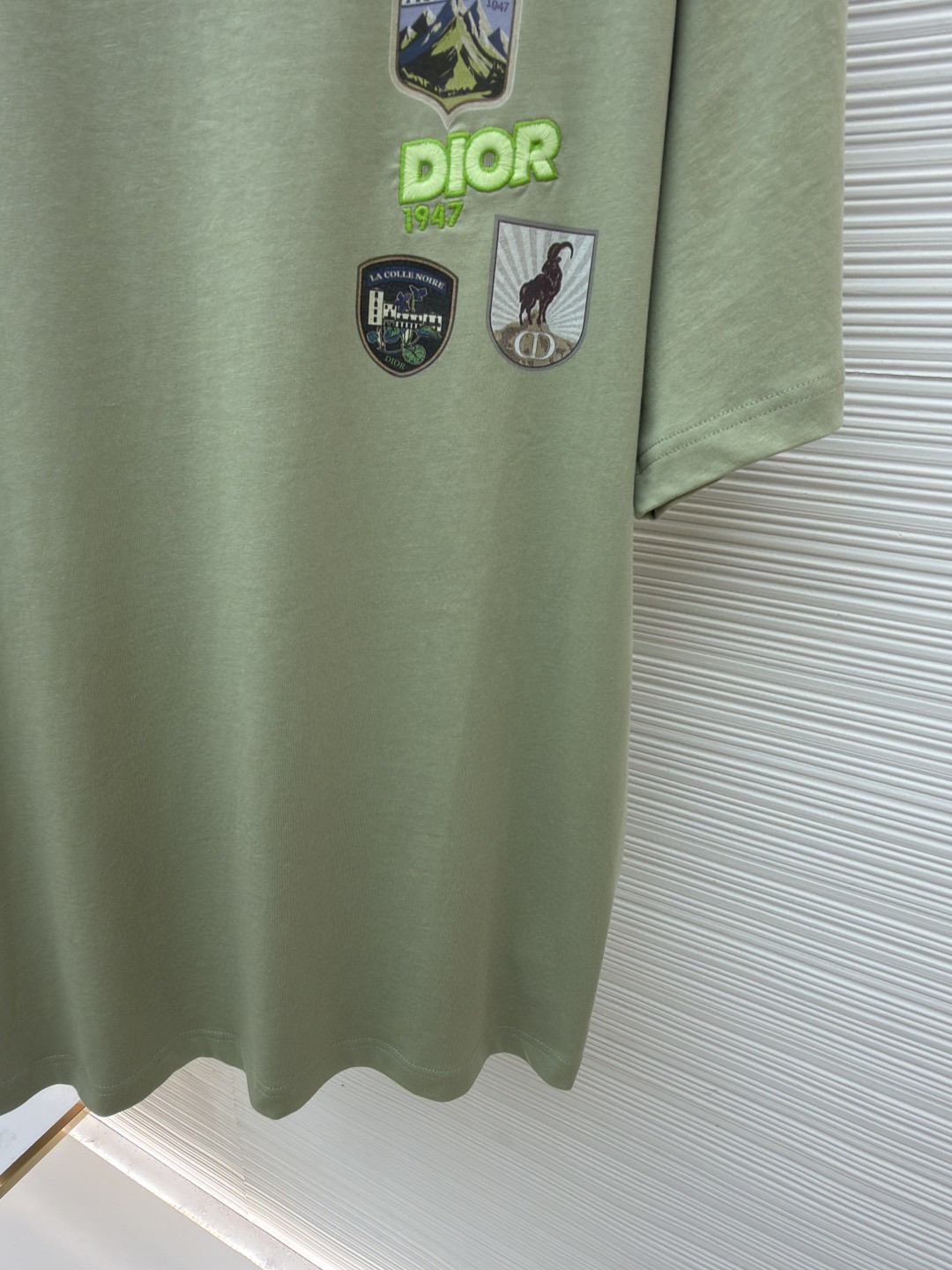 DIOR 迪奥 多色补丁圆领短袖 T恤 夏季 白色 黑色 绿色 A0 613J696E0677-C086