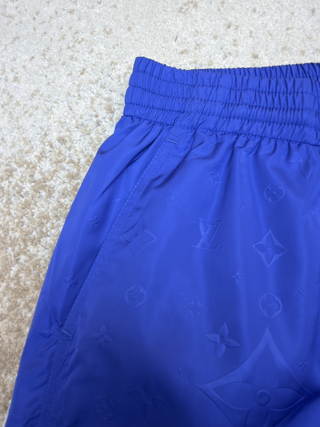 LOUIS VUITTON 路易威登 暗纹老花松紧腰沙滩短裤 五分裤 休闲裤 裤子 黑色 粉色 浅蓝色 海军蓝 绿色 橙色 蓝色 A0 1A7Y0P