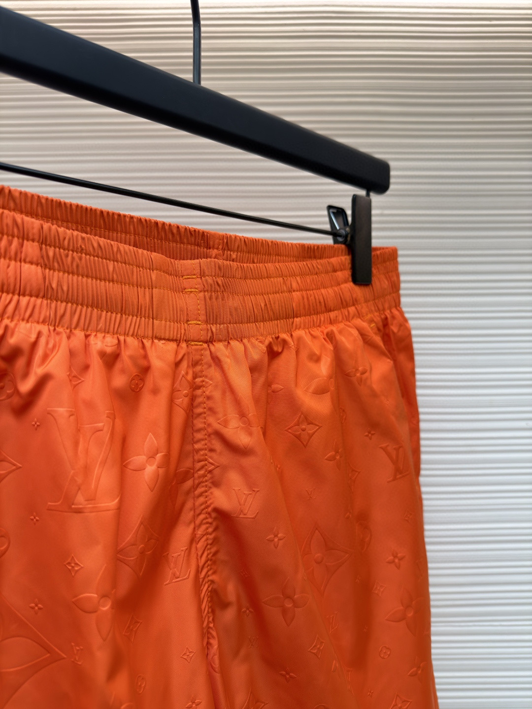 LOUIS VUITTON 路易威登 暗纹老花松紧腰沙滩短裤 五分裤 休闲裤 裤子 黑色 粉色 浅蓝色 海军蓝 绿色 橙色 蓝色 A0 1A7Y0P