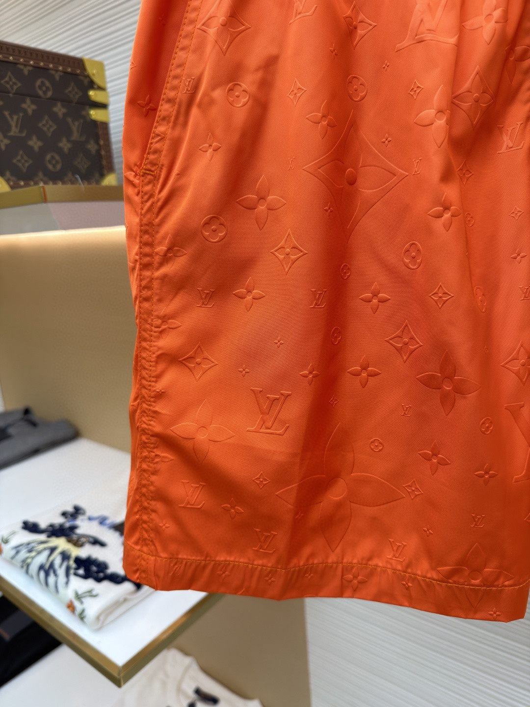 LOUIS VUITTON 路易威登 暗纹老花松紧腰沙滩短裤 五分裤 休闲裤 裤子 黑色 粉色 浅蓝色 海军蓝 绿色 橙色 蓝色 A0 1A7Y0P