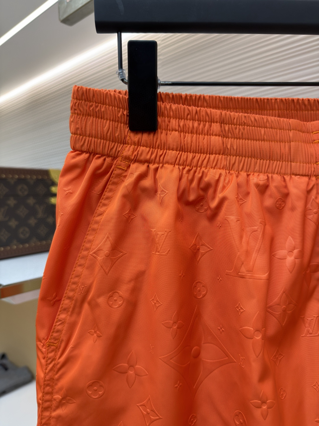 LOUIS VUITTON 路易威登 暗纹老花松紧腰沙滩短裤 五分裤 休闲裤 裤子 黑色 粉色 浅蓝色 海军蓝 绿色 橙色 蓝色 A0 1A7Y0P