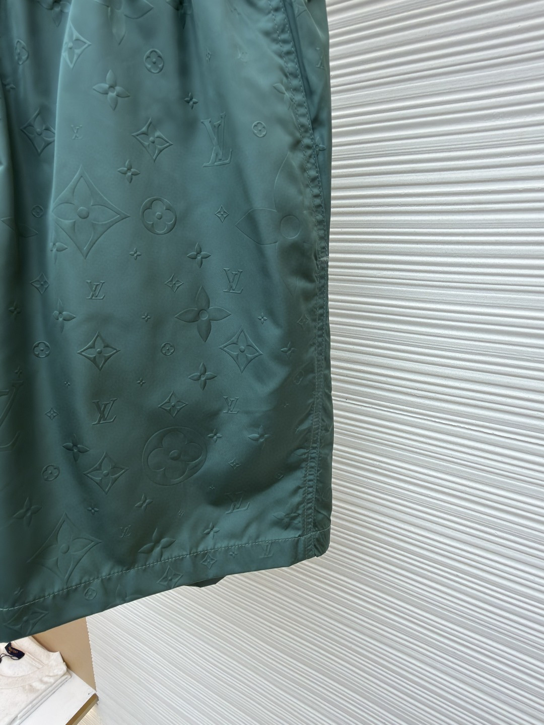 LOUIS VUITTON 路易威登 暗纹老花松紧腰沙滩短裤 五分裤 休闲裤 裤子 黑色 粉色 浅蓝色 海军蓝 绿色 橙色 蓝色 A0 1A7Y0P