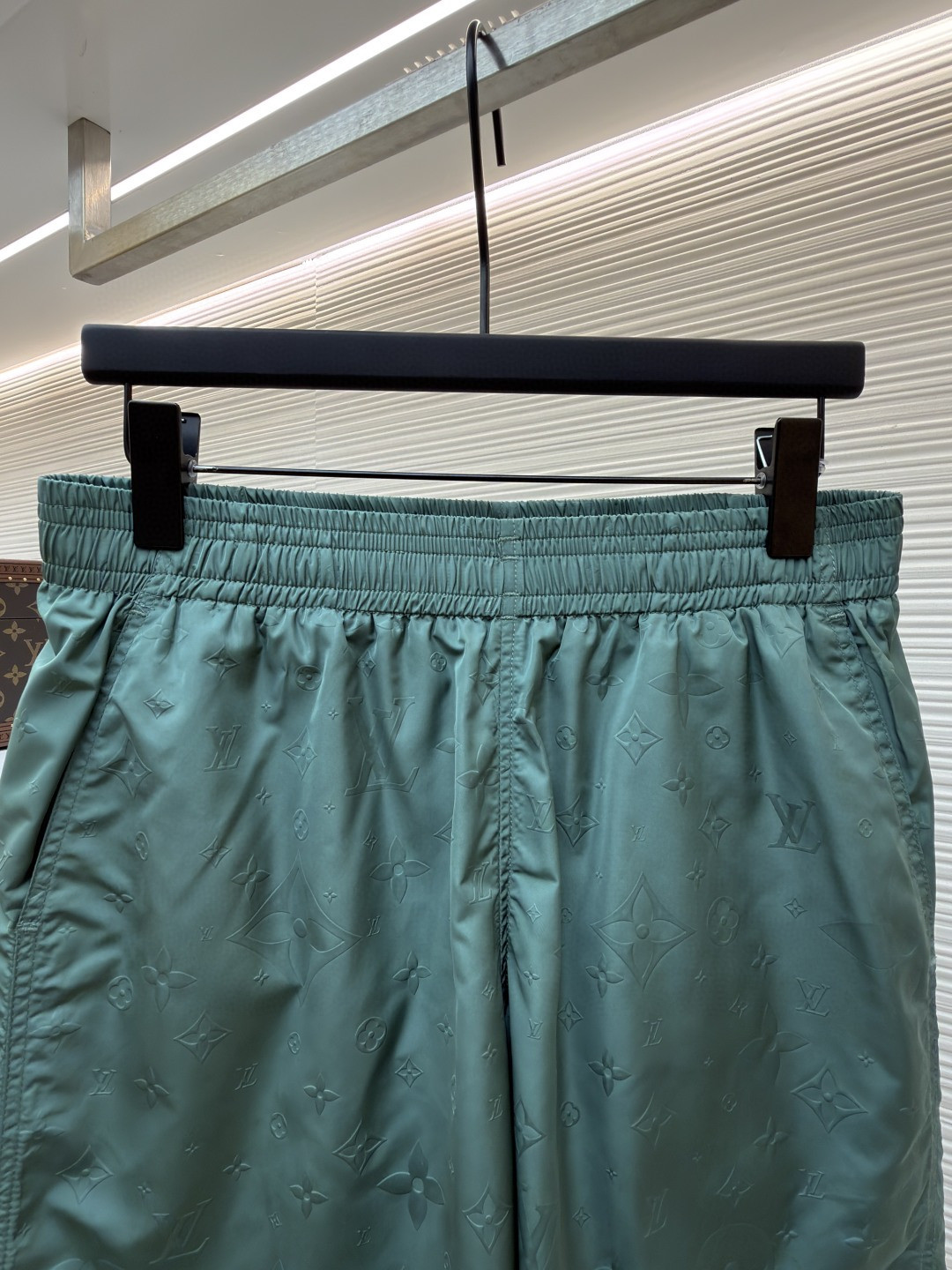 LOUIS VUITTON 路易威登 暗纹老花松紧腰沙滩短裤 五分裤 休闲裤 裤子 黑色 粉色 浅蓝色 海军蓝 绿色 橙色 蓝色 A0 1A7Y0P