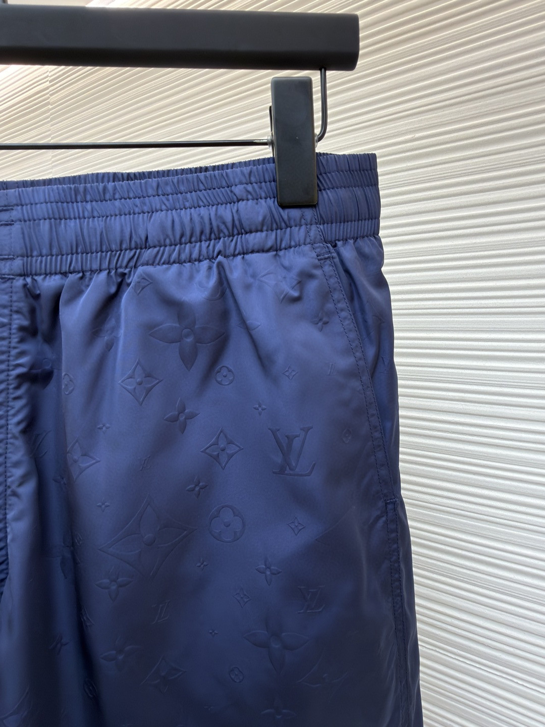 LOUIS VUITTON 路易威登 暗纹老花松紧腰沙滩短裤 五分裤 休闲裤 裤子 黑色 粉色 浅蓝色 海军蓝 绿色 橙色 蓝色 A0 1A7Y0P