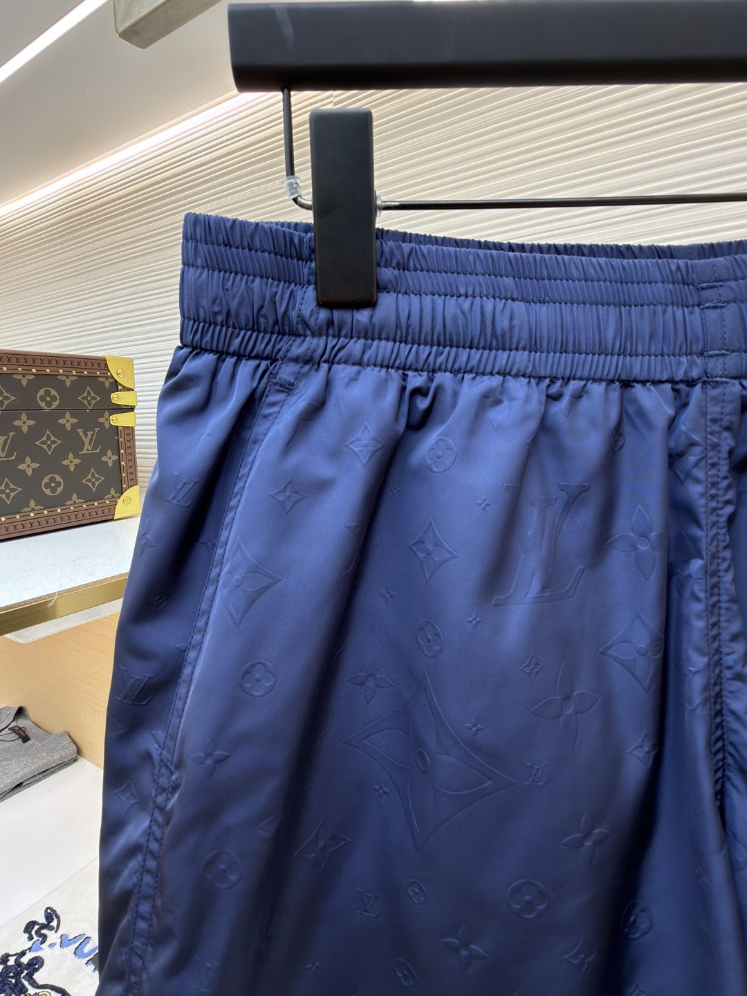 LOUIS VUITTON 路易威登 暗纹老花松紧腰沙滩短裤 五分裤 休闲裤 裤子 黑色 粉色 浅蓝色 海军蓝 绿色 橙色 蓝色 A0 1A7Y0P