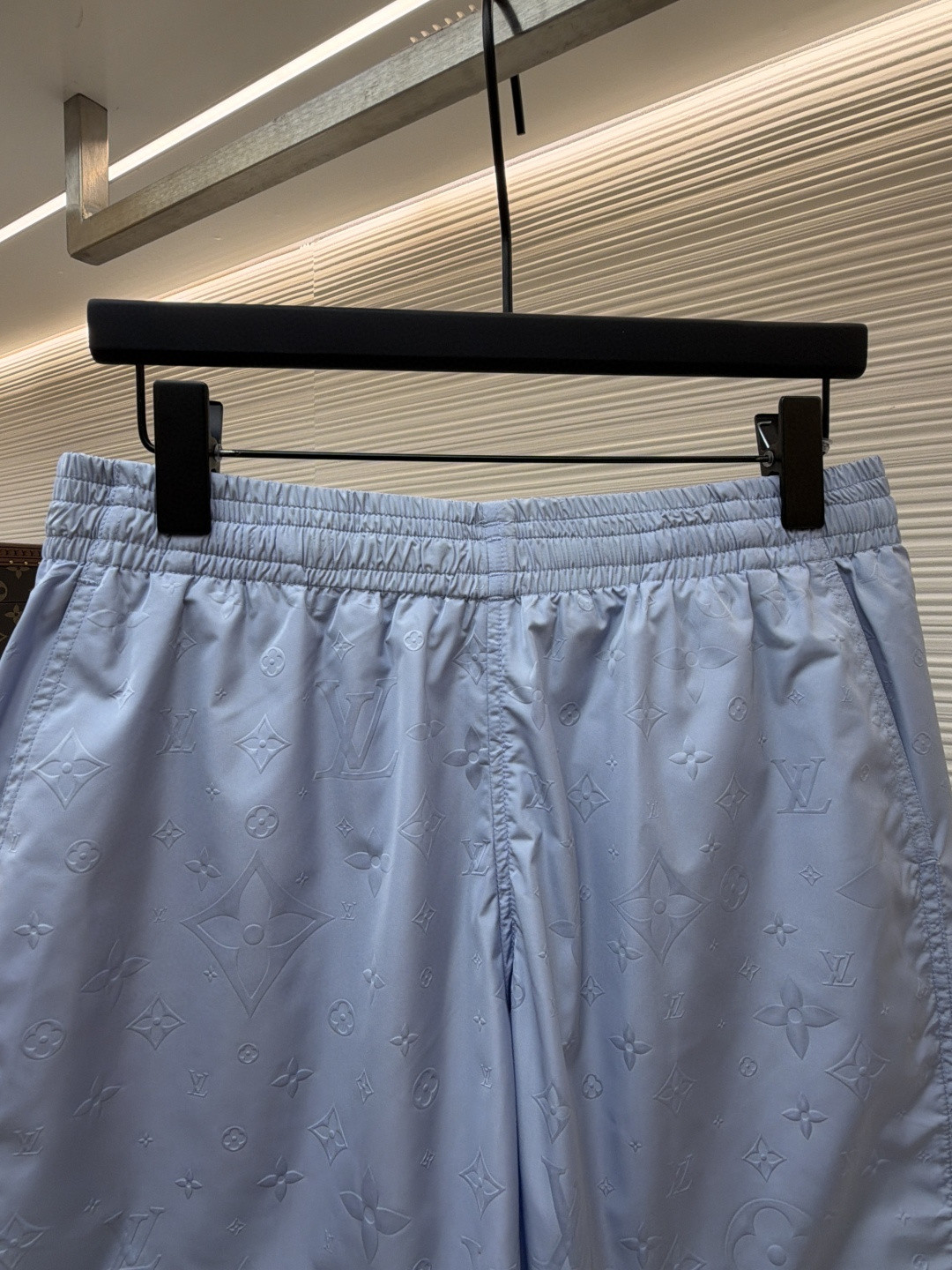 LOUIS VUITTON 路易威登 暗纹老花松紧腰沙滩短裤 五分裤 休闲裤 裤子 黑色 粉色 浅蓝色 海军蓝 绿色 橙色 蓝色 A0 1A7Y0P