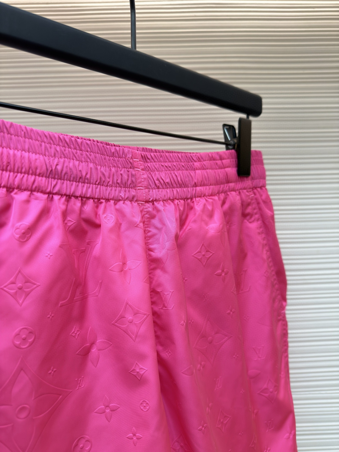 LOUIS VUITTON 路易威登 暗纹老花松紧腰沙滩短裤 五分裤 休闲裤 裤子 黑色 粉色 浅蓝色 海军蓝 绿色 橙色 蓝色 A0 1A7Y0P