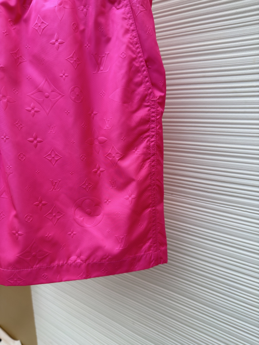 LOUIS VUITTON 路易威登 暗纹老花松紧腰沙滩短裤 五分裤 休闲裤 裤子 黑色 粉色 浅蓝色 海军蓝 绿色 橙色 蓝色 A0 1A7Y0P