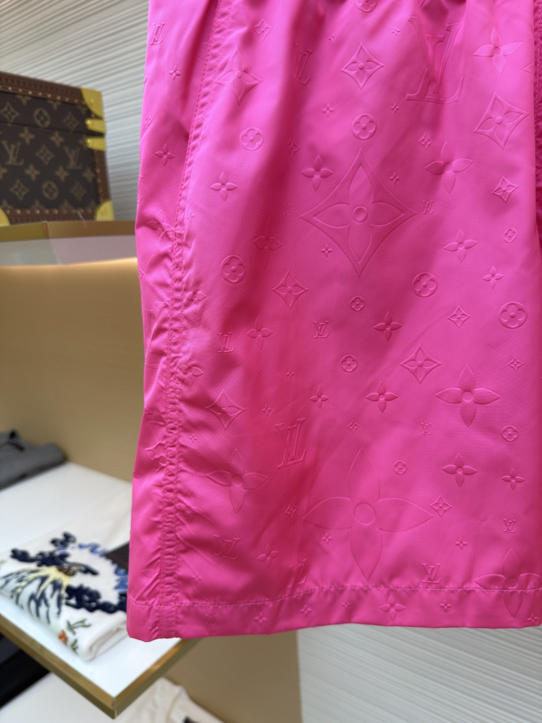 LOUIS VUITTON 路易威登 暗纹老花松紧腰沙滩短裤 五分裤 休闲裤 裤子 黑色 粉色 浅蓝色 海军蓝 绿色 橙色 蓝色 A0 1A7Y0P