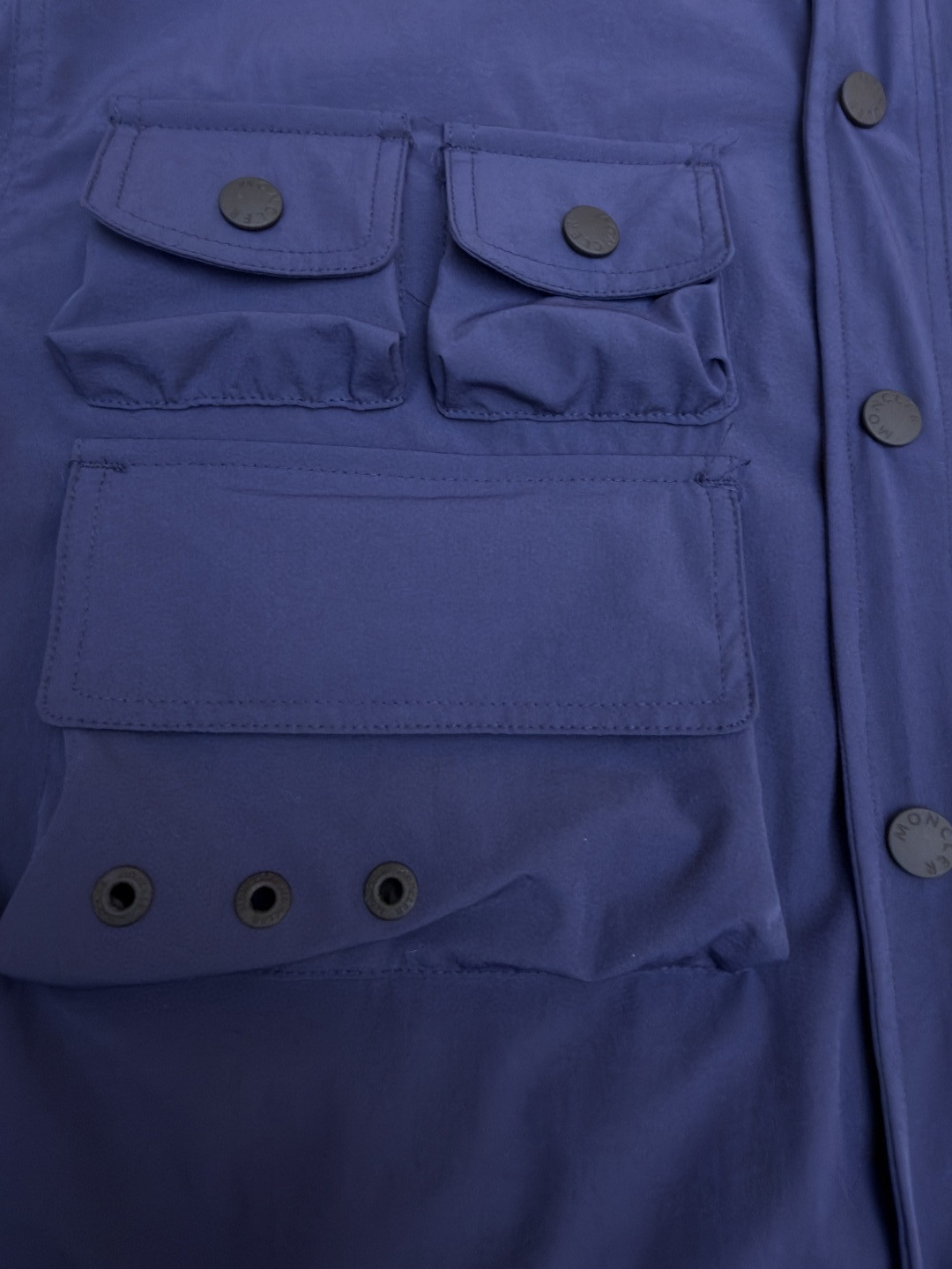 Moncler 蒙口 袖子可拆卸多口袋户外工装夹克 长袖 短袖 外套 蓝色 B0 K10971G00002598E4742