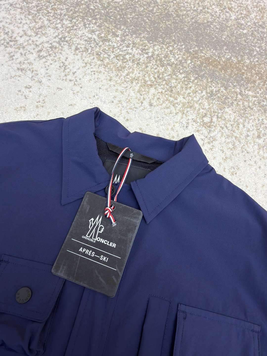 Moncler 蒙口 袖子可拆卸多口袋户外工装夹克 长袖 短袖 外套 蓝色 B0 K10971G00002598E4742