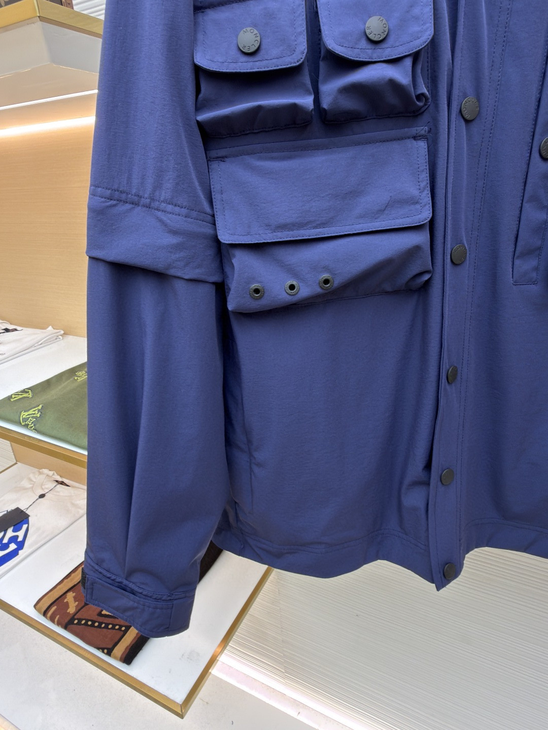 Moncler 蒙口 袖子可拆卸多口袋户外工装夹克 长袖 短袖 外套 蓝色 B0 K10971G00002598E4742