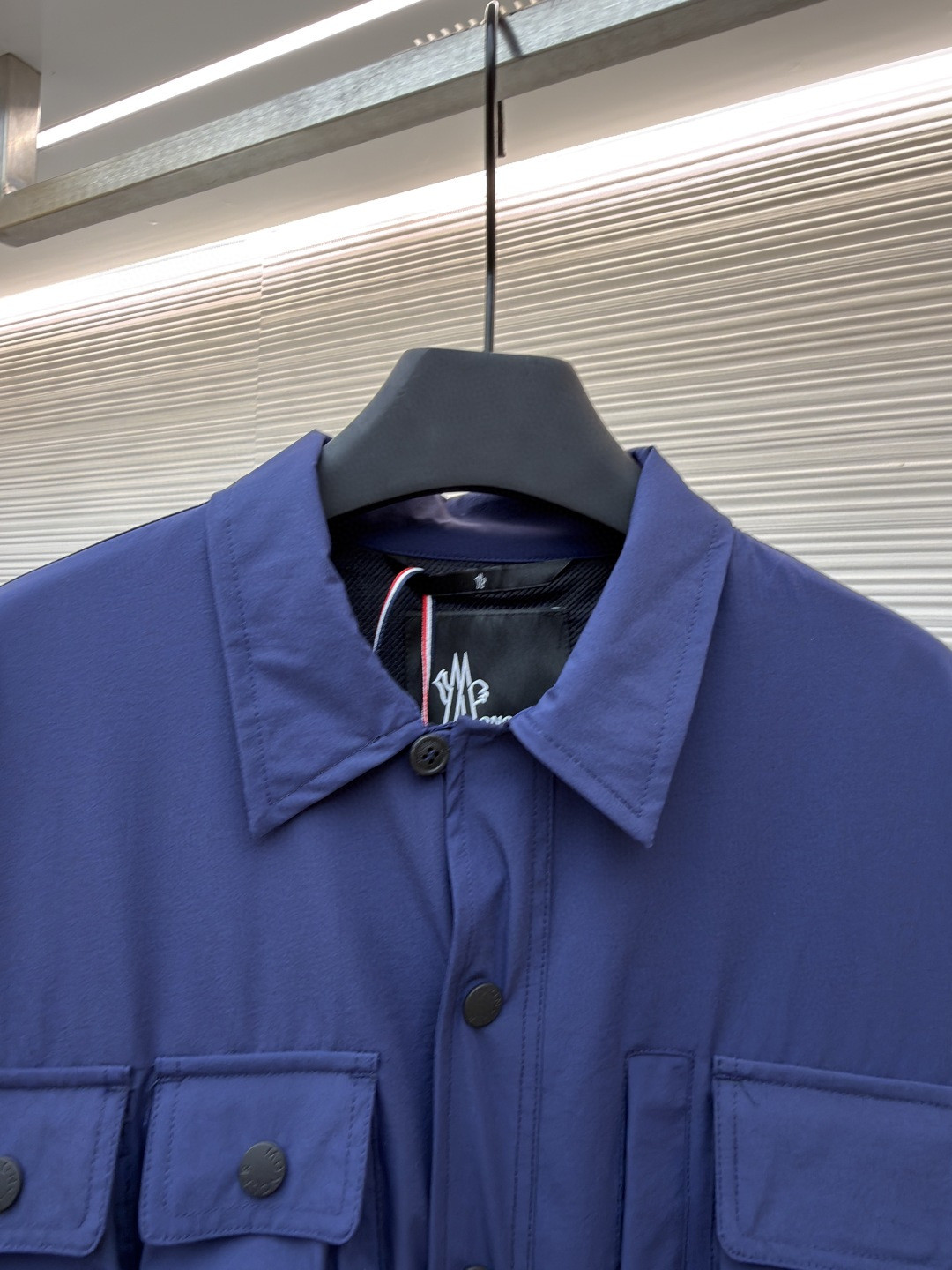 Moncler 蒙口 袖子可拆卸多口袋户外工装夹克 长袖 短袖 外套 蓝色 B0 K10971G00002598E4742