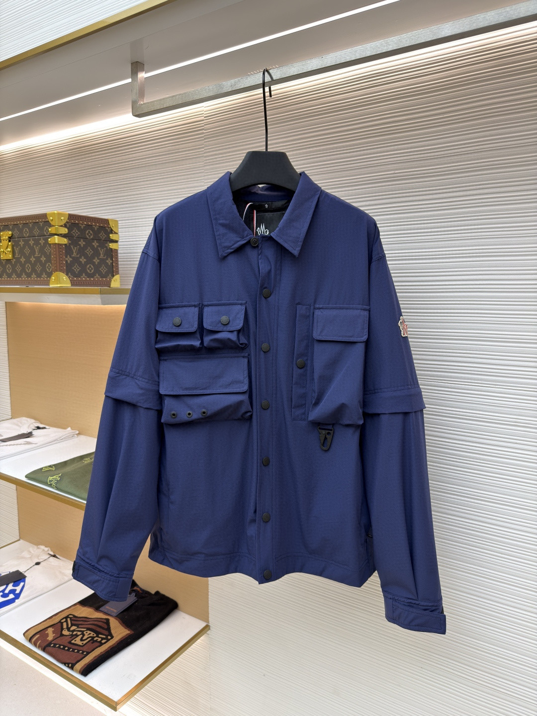 Moncler 蒙口 袖子可拆卸多口袋户外工装夹克 长袖 短袖 外套 蓝色 B0 K10971G00002598E4742