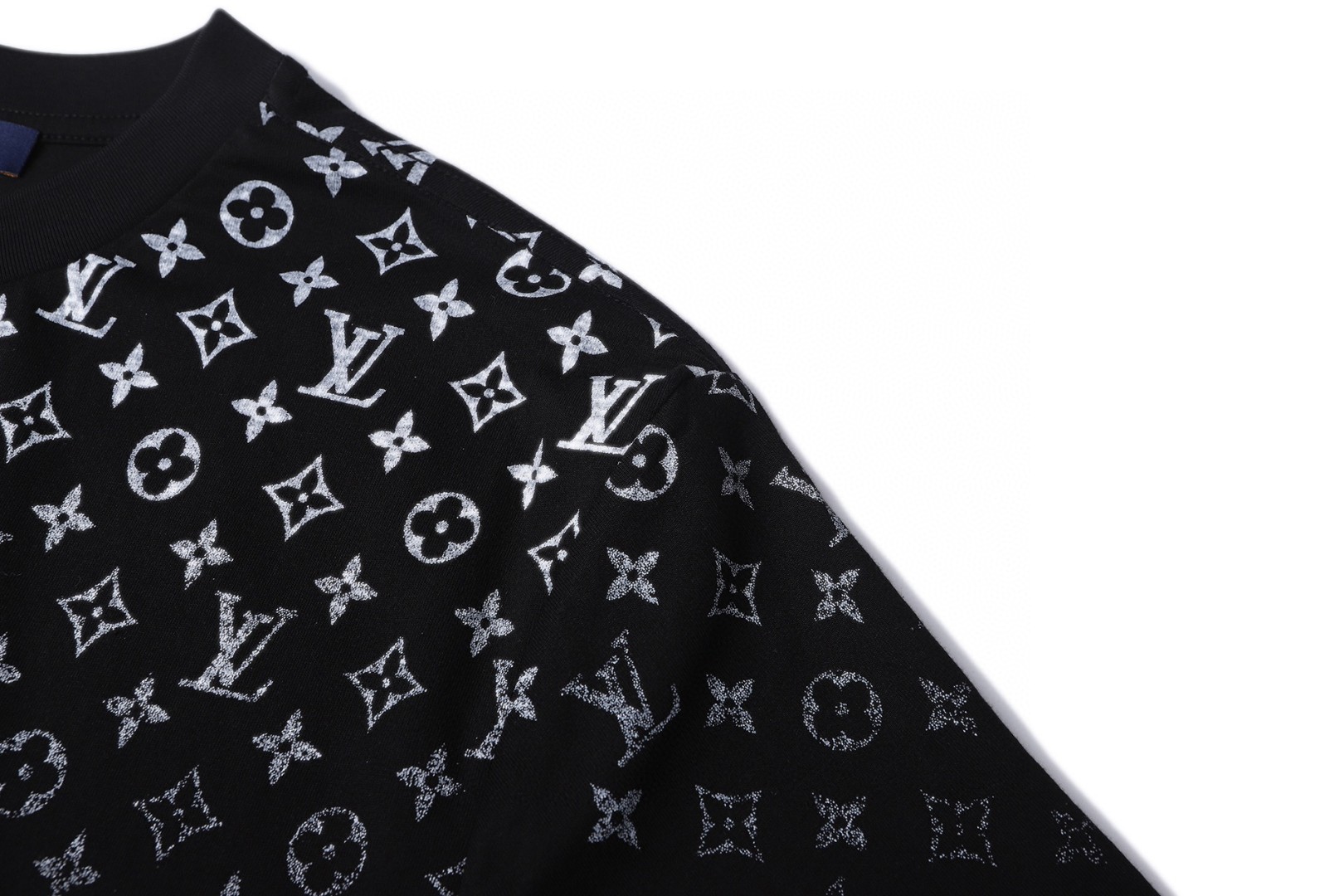 LOUIS VUITTON 路易威登 满印渐变圆领短袖 T恤 白色 黑色 A0 1AHUG0