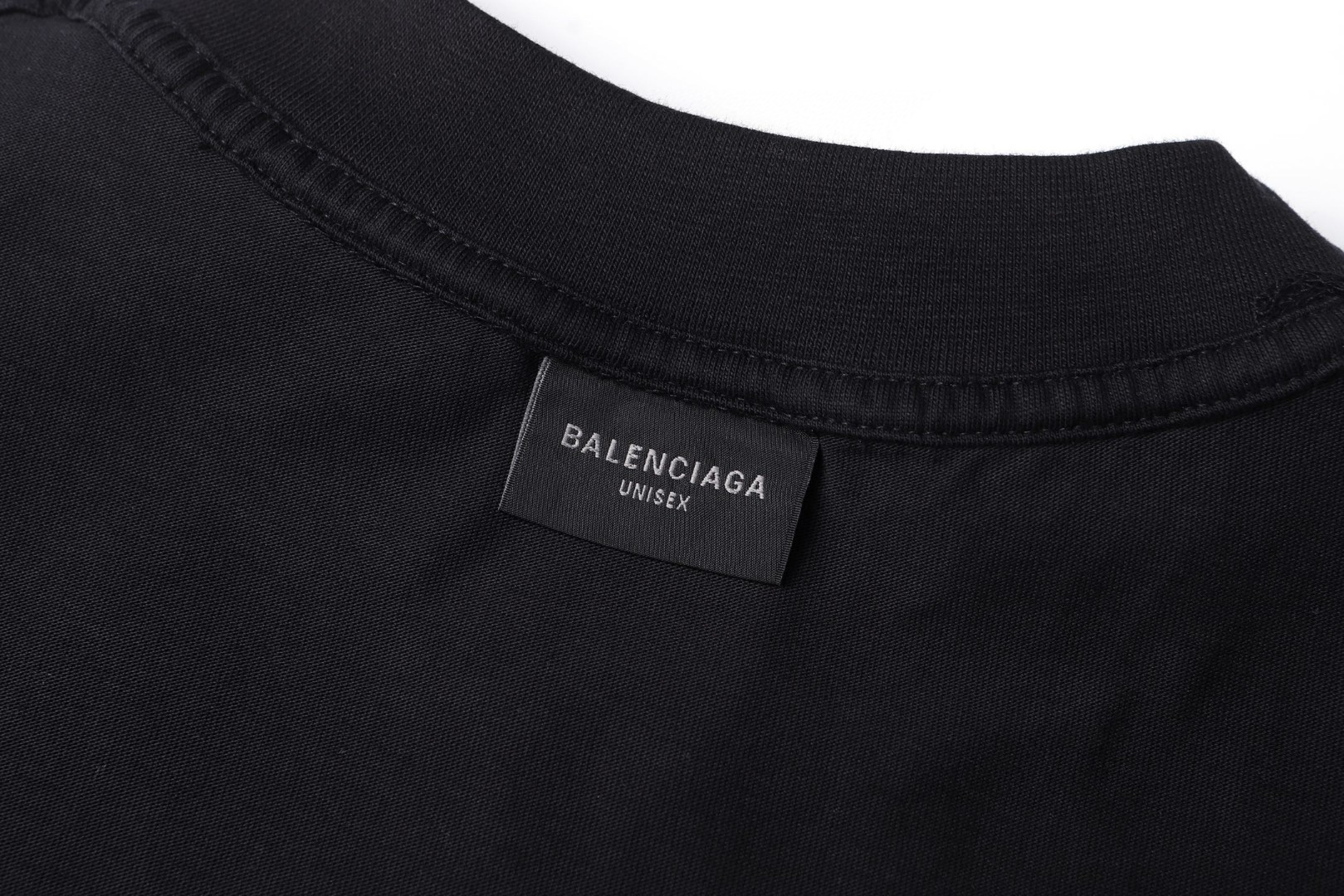 Balenciaga 巴黎世家 前后刺绣logo圆领短袖 T恤 夏季 黑色 A0