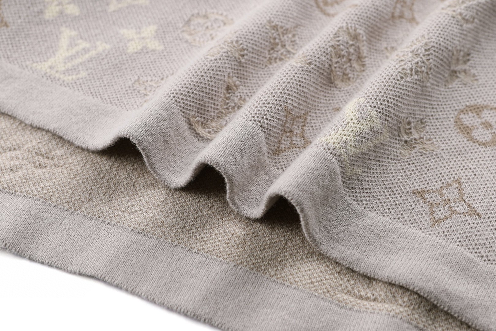 LOUIS VUITTON 路易威登 LV 暗纹提花毛织圆领T恤 短袖 浅米色 A5 1AJBTD