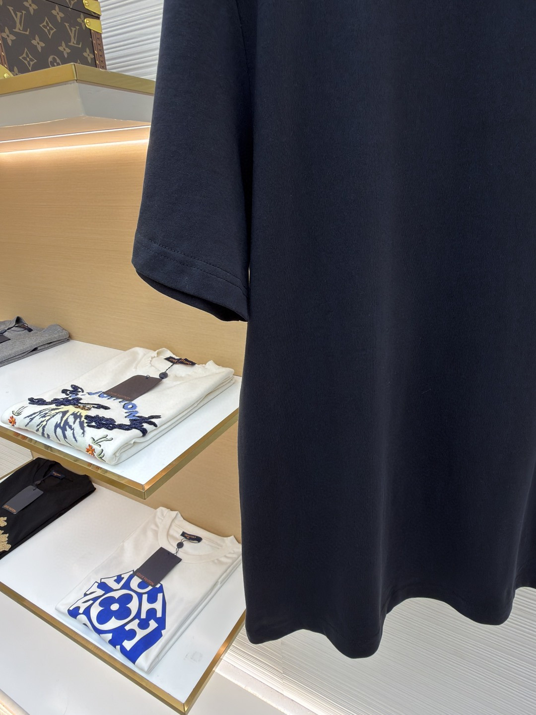 Moncler 蒙口 贴片标识圆领短袖 T恤 夏季 白色 黑色 A0 K20918C0005689AUG034