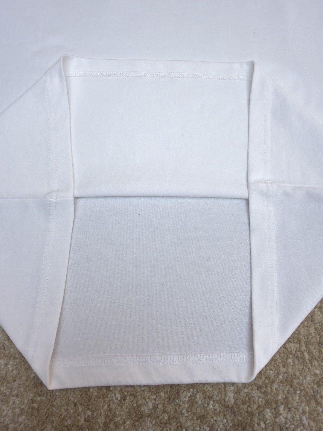 Moncler 蒙口 贴片标识圆领短袖 T恤 夏季 白色 黑色 A0 K20918C0005689AUG034