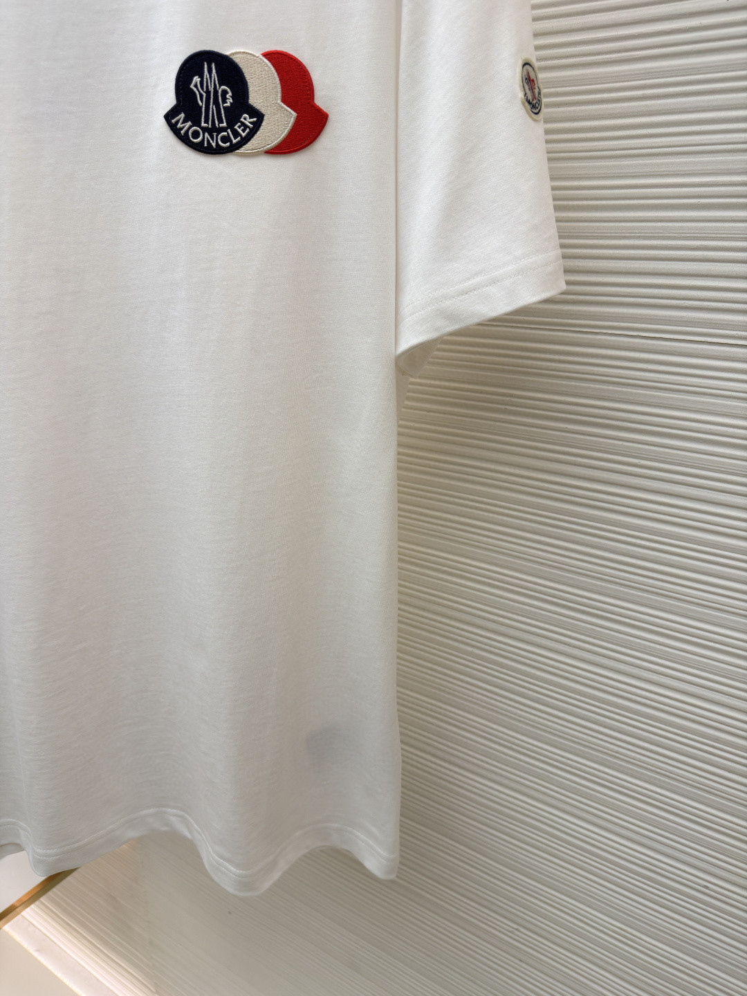 Moncler 蒙口 贴片标识圆领短袖 T恤 夏季 白色 黑色 A0 K20918C0005689AUG034