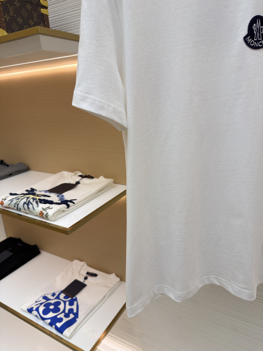 Moncler 蒙口 贴片标识圆领短袖 T恤 夏季 白色 黑色 A0 K20918C0005689AUG034