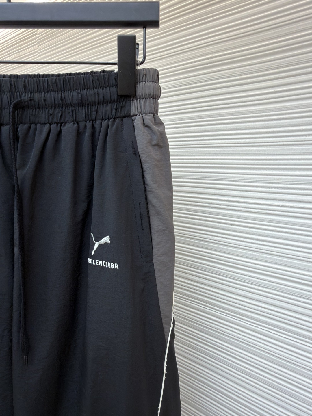 Balenciaga 巴黎世家 PUMA 彪马联名款 刺绣松紧腰休闲裤 运动裤 长裤 裤子 黑色 B0 850701TTO041485
