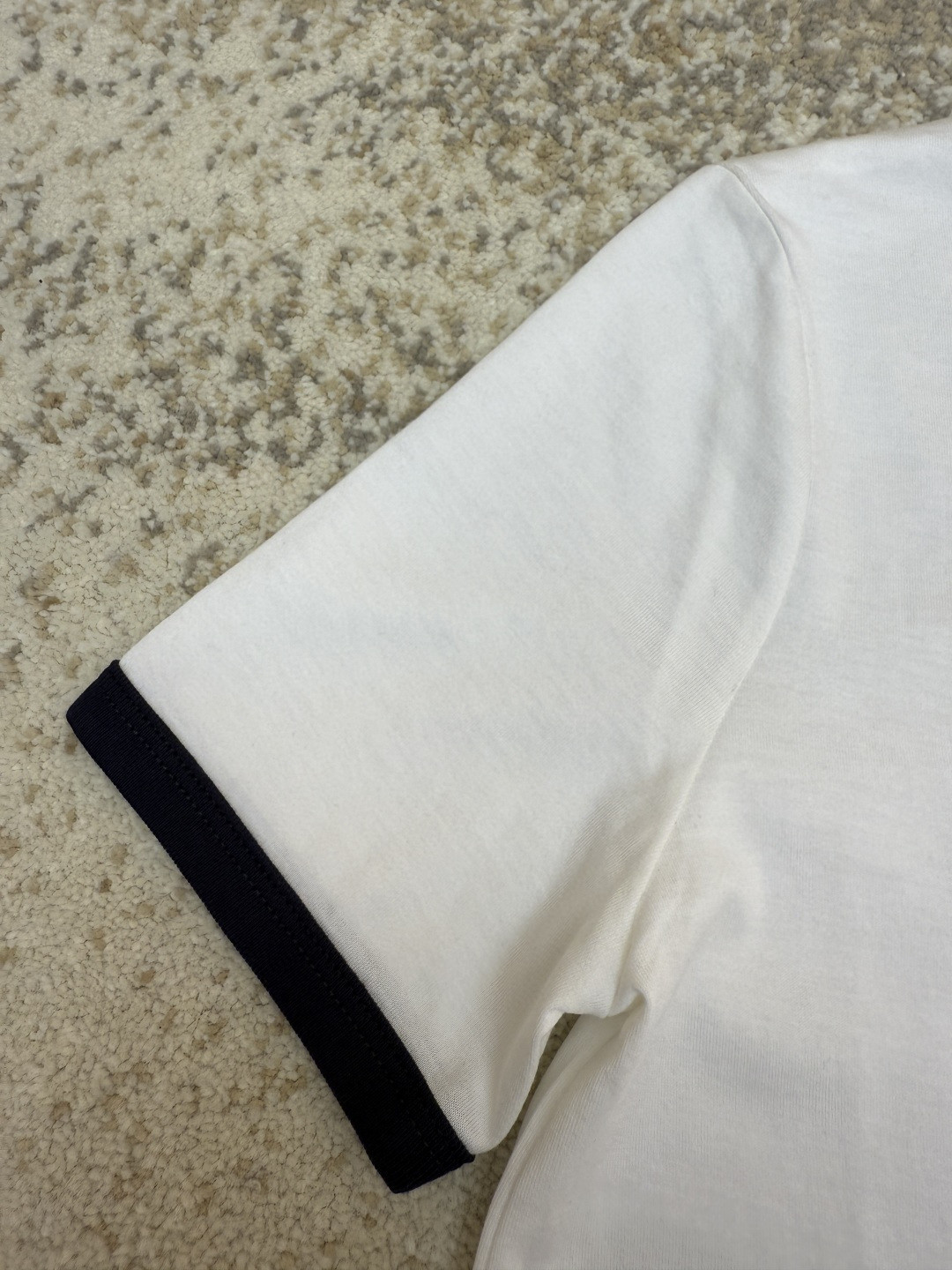 CELINE 赛琳 字母印花圆领短袖 T恤 夏款 女款 黑色 白色 A0 2X872501F-01NB