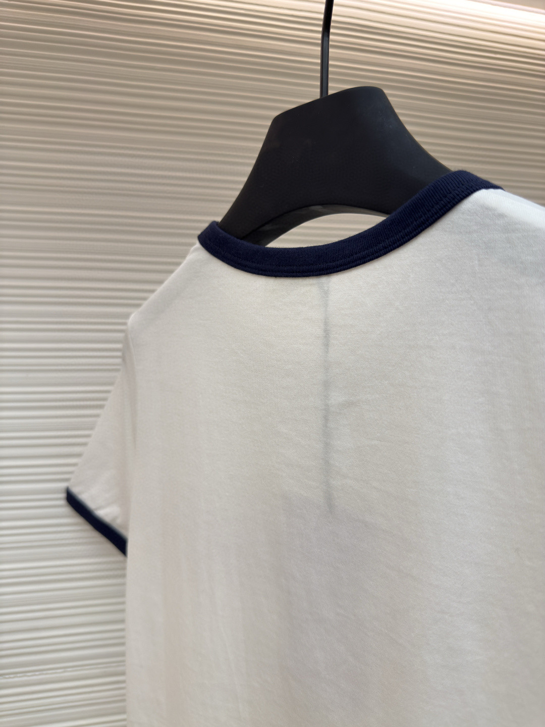 CELINE 赛琳 字母印花圆领短袖 T恤 夏款 女款 黑色 白色 A0 2X872501F-01NB