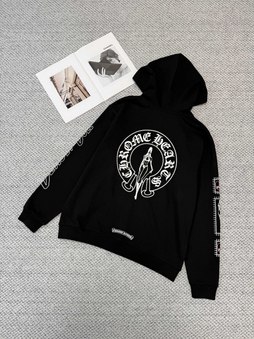 Chrome Hearts 克罗心 Deadlydoll 联名款 漫画风印花拉链连帽卫衣 外套 女款 黑色 B0