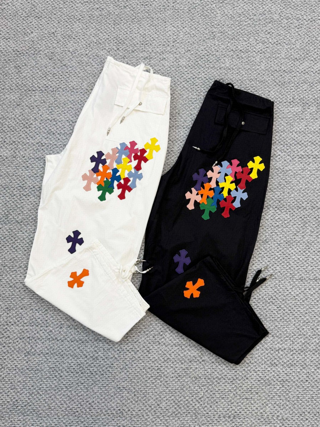 Chrome Hearts 克罗心 彩色皮袖十字架抽绳松紧腰休闲裤 裤子 长裤 运动裤 夏季 女款 黑色 白色 B0