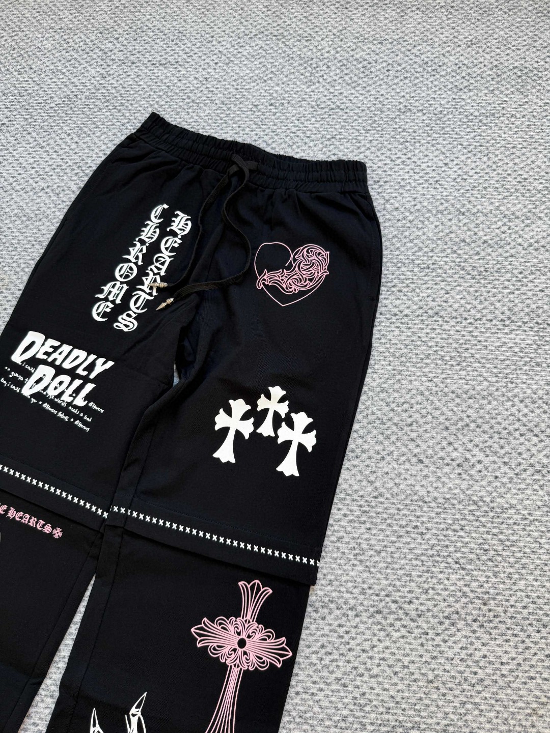 Chrome Hearts 克罗心 漫画松紧腰卫裤 裤子 长裤 休闲裤 运动裤 夏季 女款 黑色 白色 B0