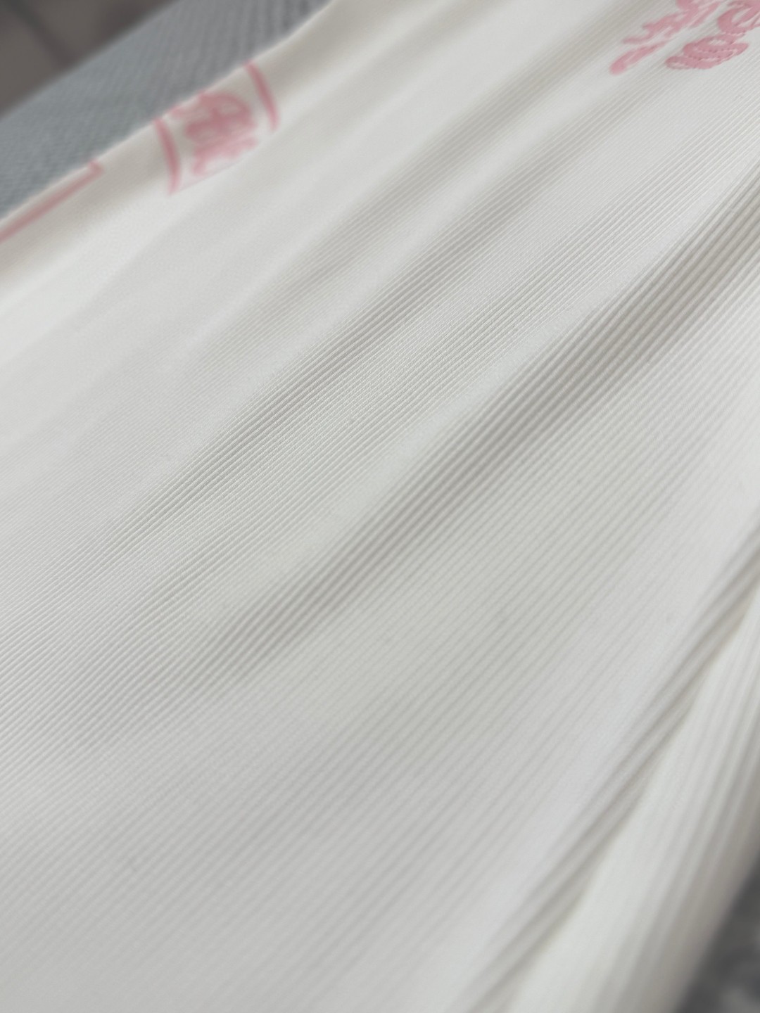 Chrome Hearts 克罗心 限定粉字梵文背心裙 白色 A0