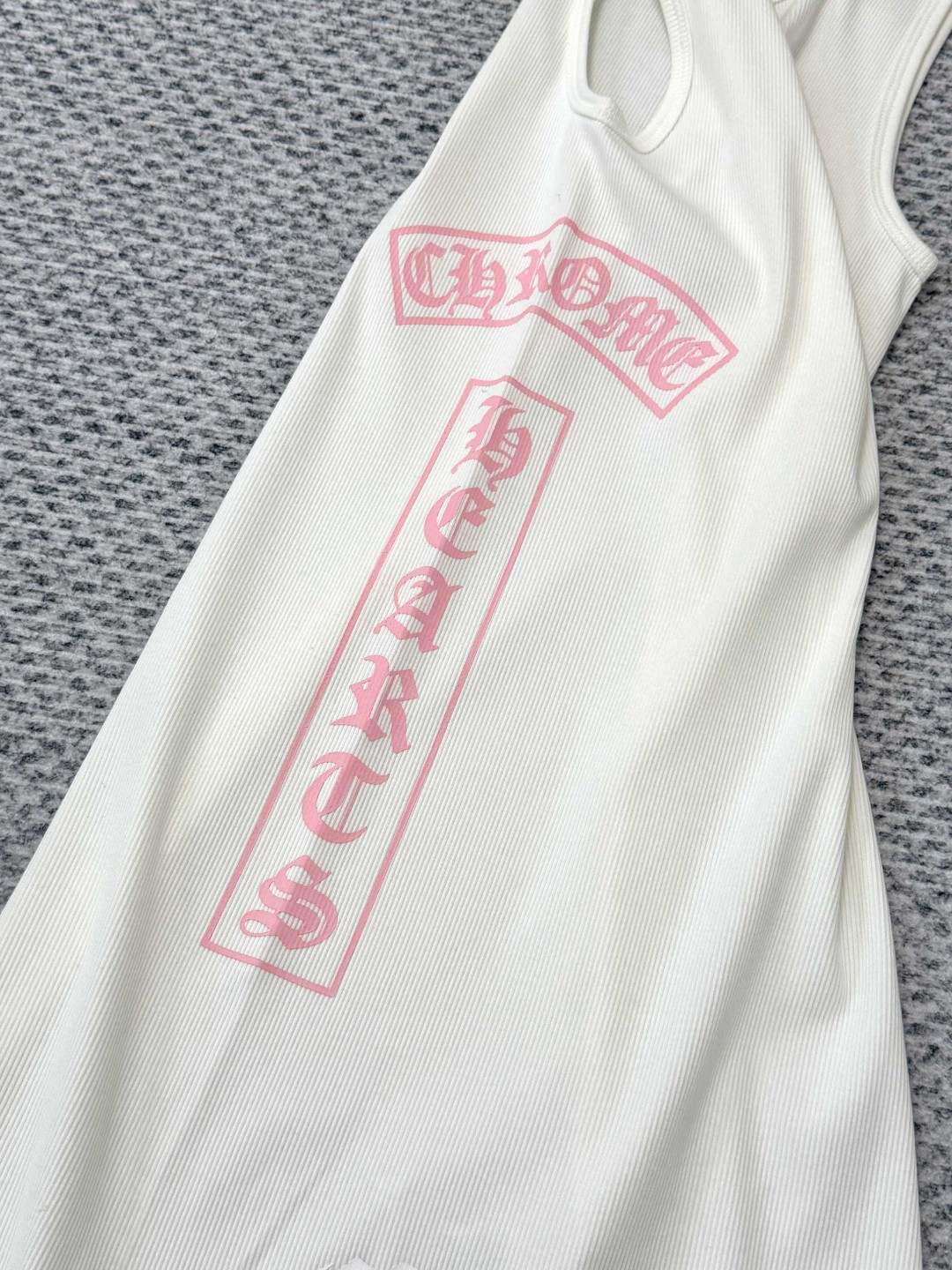 Chrome Hearts 克罗心 限定粉字梵文背心裙 白色 A0