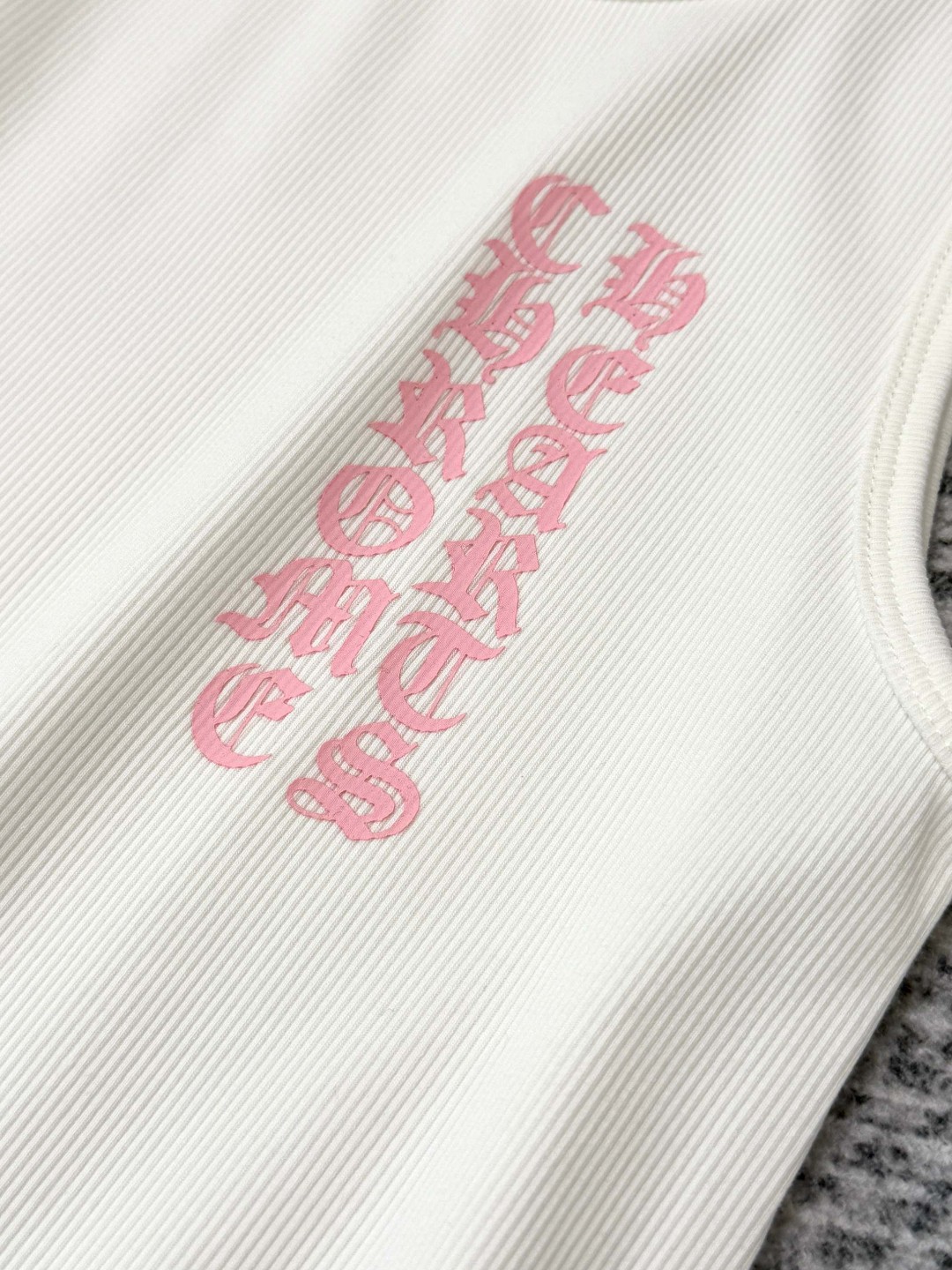 Chrome Hearts 克罗心 限定粉字梵文背心裙 白色 A0