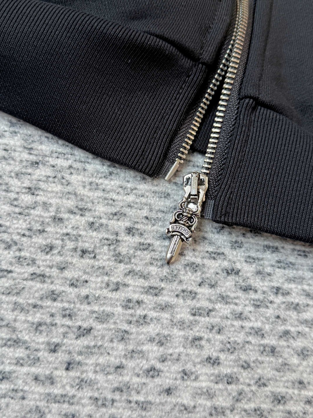 Chrome Hearts 克罗心 红色嘴唇滚石印花抓绒连帽卫衣 外套 黑色 B0