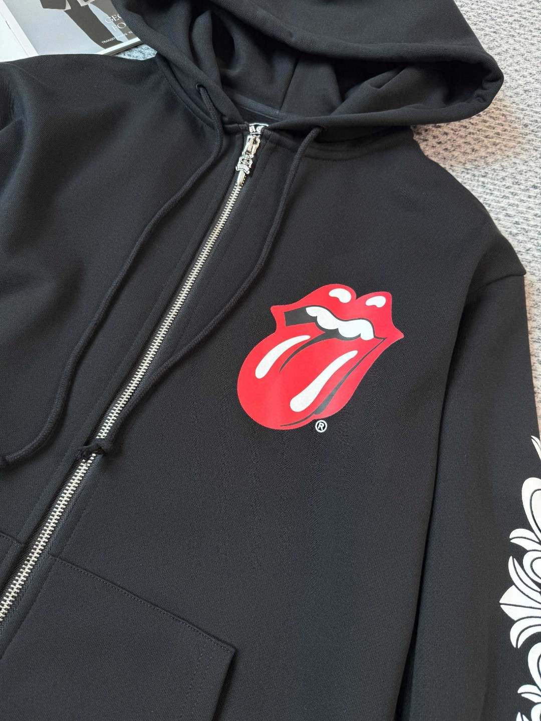 Chrome Hearts 克罗心 红色嘴唇滚石印花抓绒连帽卫衣 外套 黑色 B0