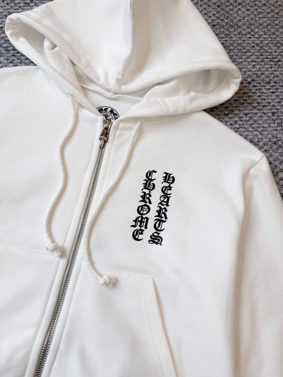 Chrome Hearts 克罗心 梵文印花拉链连帽卫衣 短款 外套 女款 白色 B0
