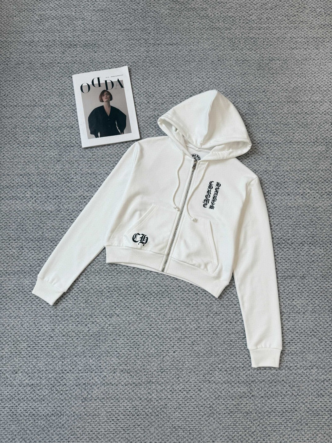 Chrome Hearts 克罗心 梵文印花拉链连帽卫衣 短款 外套 女款 白色 B0