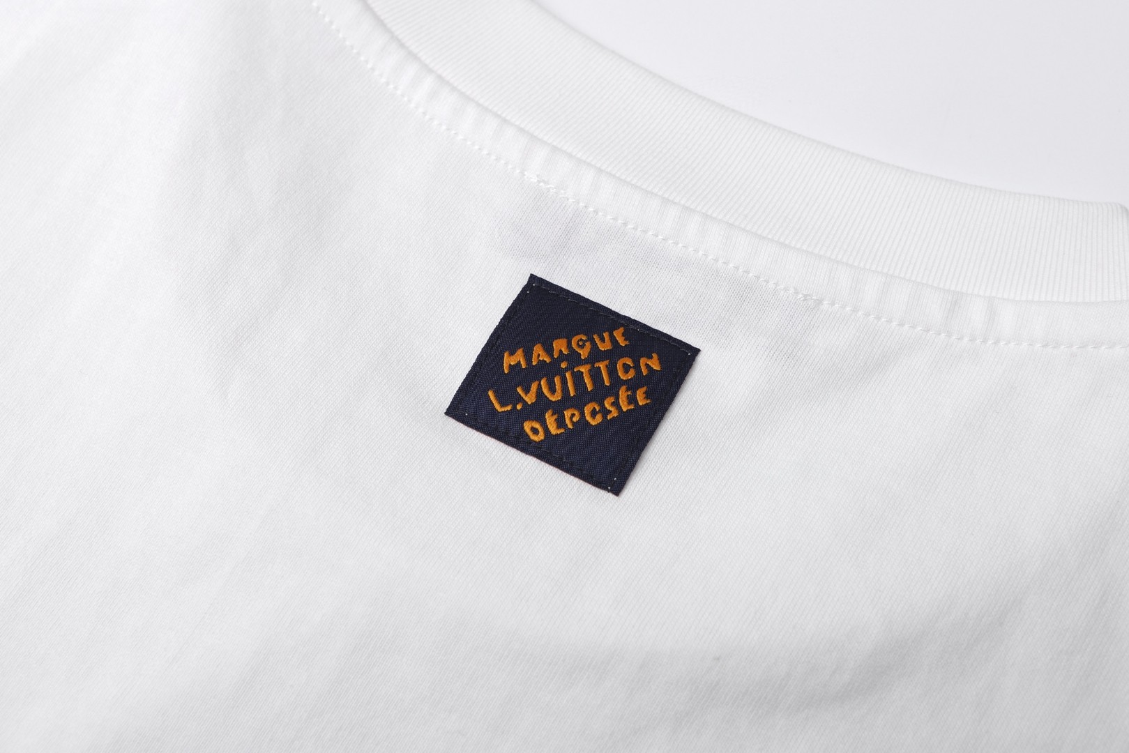 LOUIS VUITTON 路易威登 LV 立体刺绣T恤 短袖 白色 A0 1AJCSO