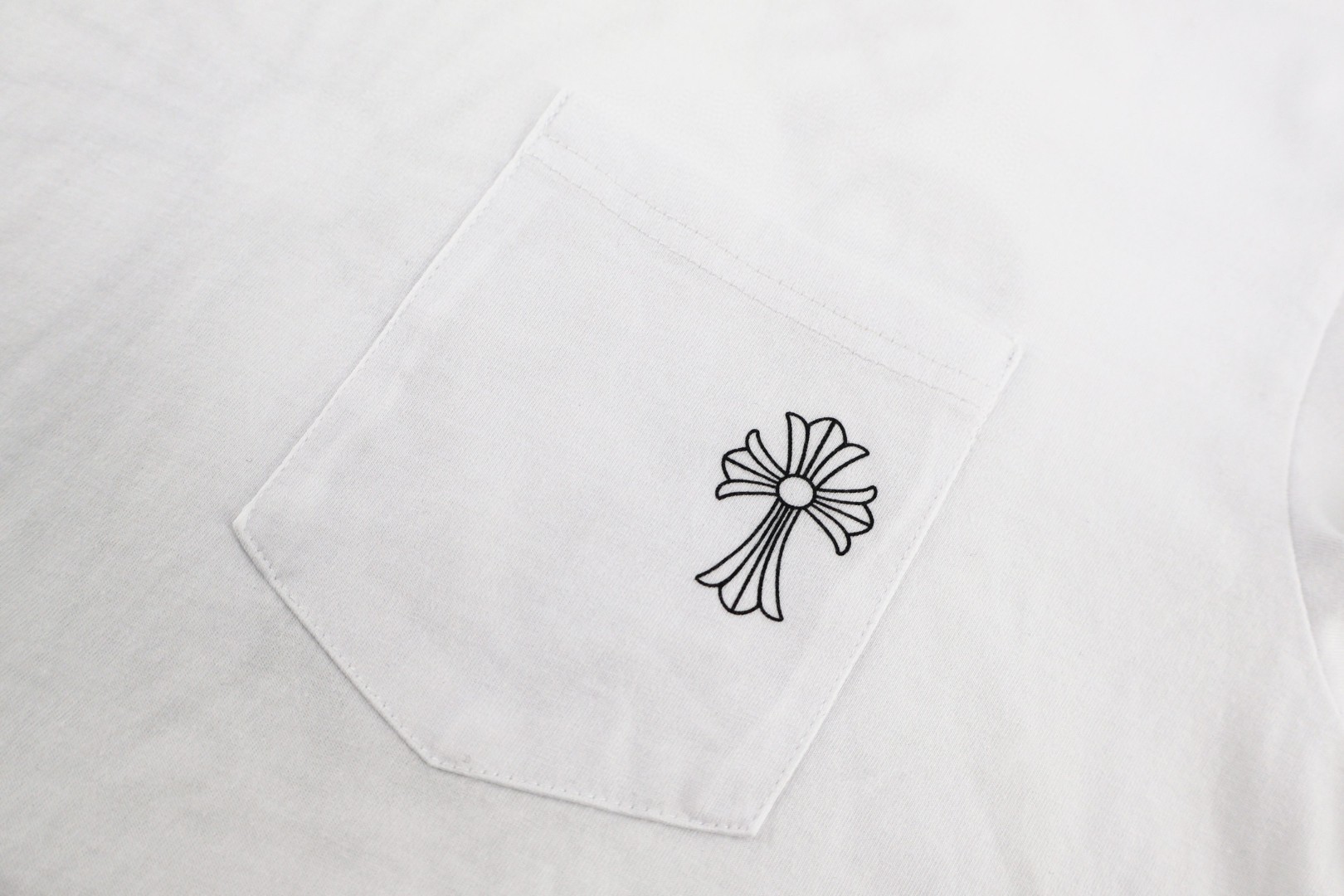 Chrome Hearts 克罗心 领口梵文十字架长袖T恤 卫衣 T恤 打底衫 套头 白色 黑色 A5