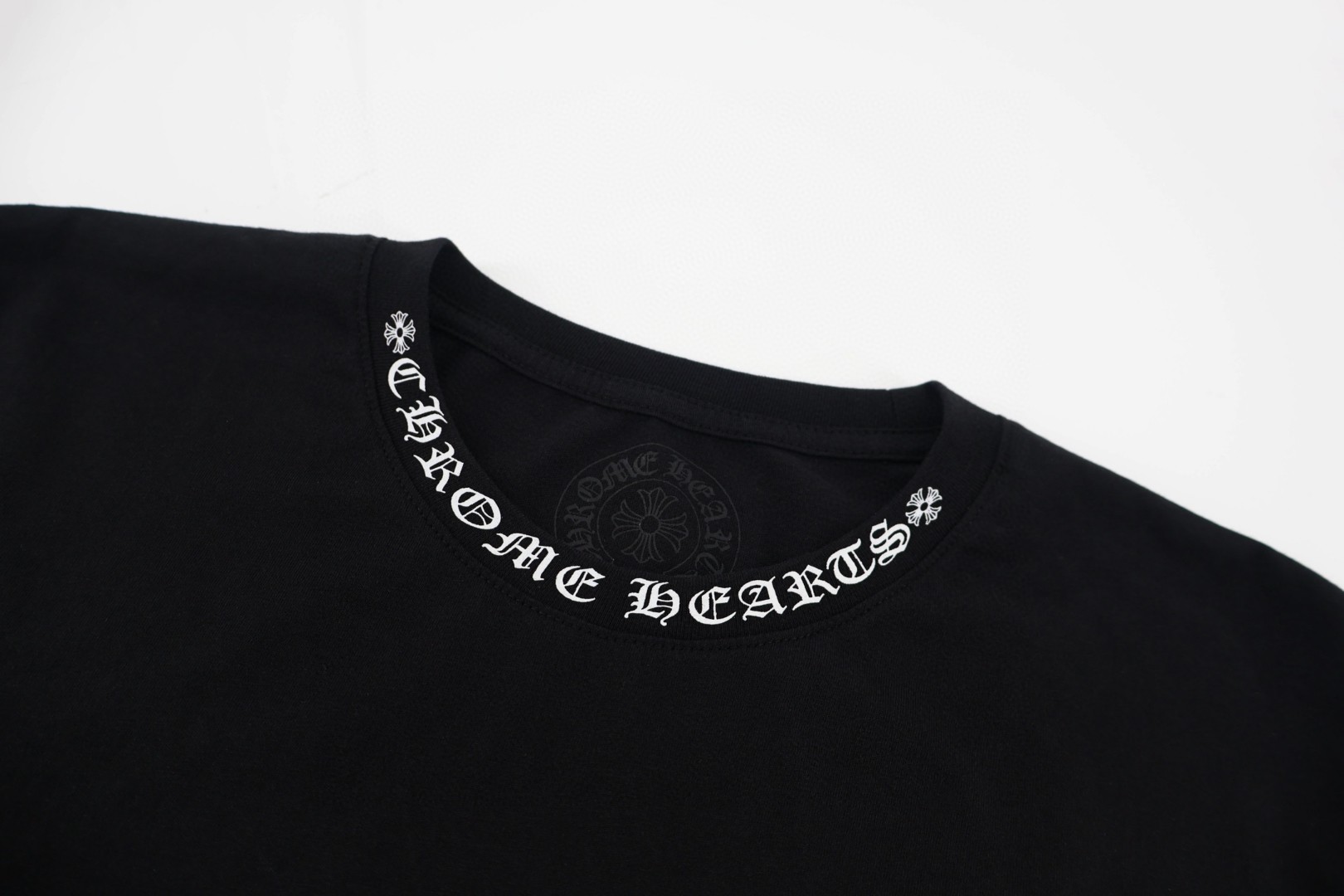Chrome Hearts 克罗心 领口梵文十字架长袖T恤 卫衣 T恤 打底衫 套头 白色 黑色 A5