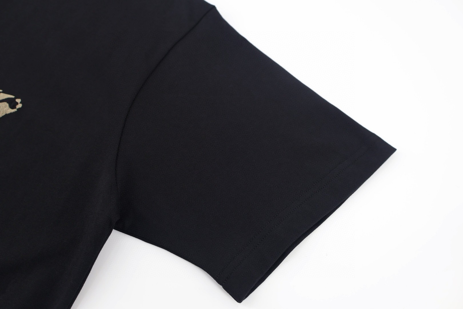 DIOR 迪奥 虚线刺绣圆领短袖 T恤 夏季 白色 黑色 A0 683J668B3036-C081