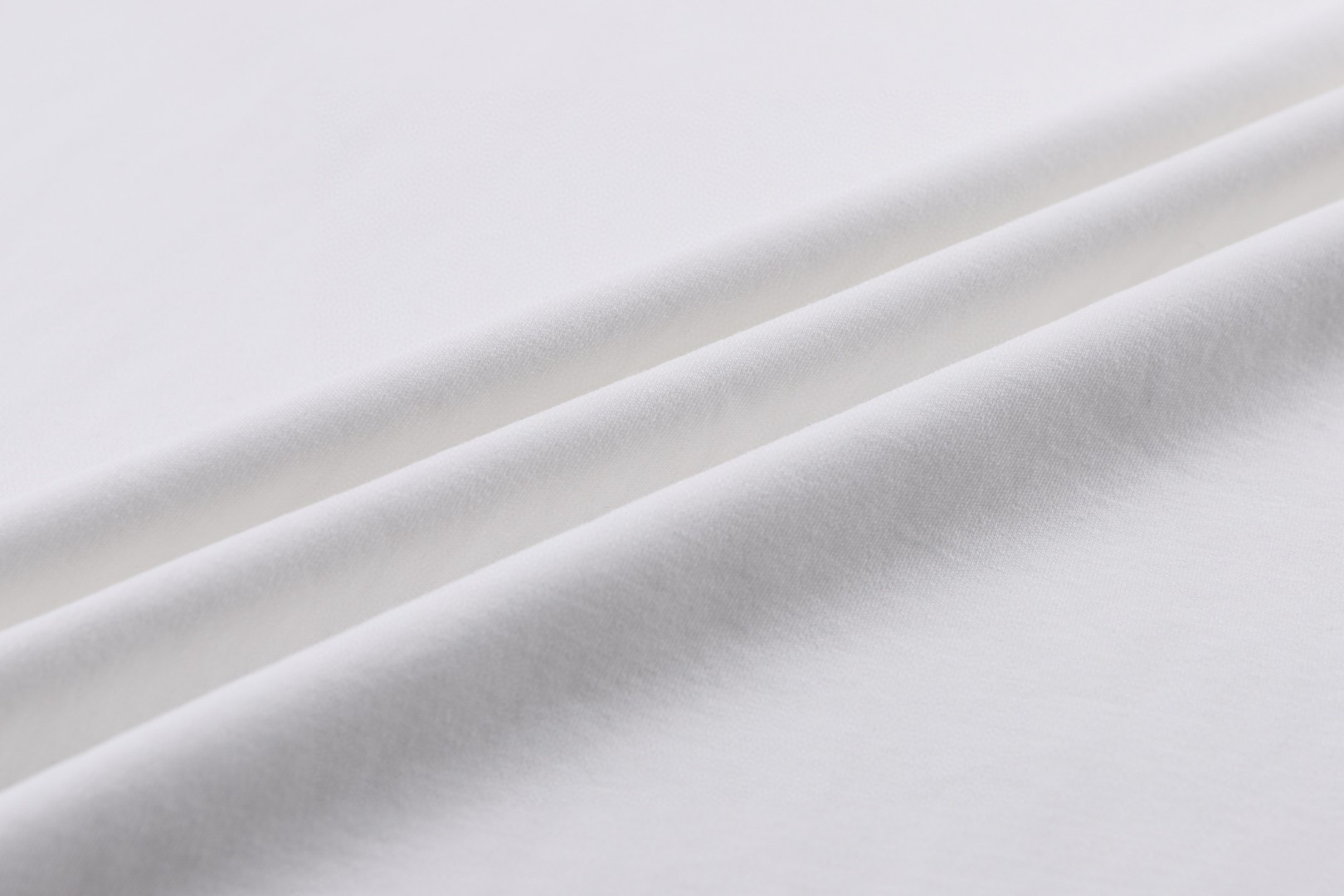 LOUIS VUITTON 路易威登 标识皮牌圆领短袖 T恤 白色 黑色 A0 1AIHSW