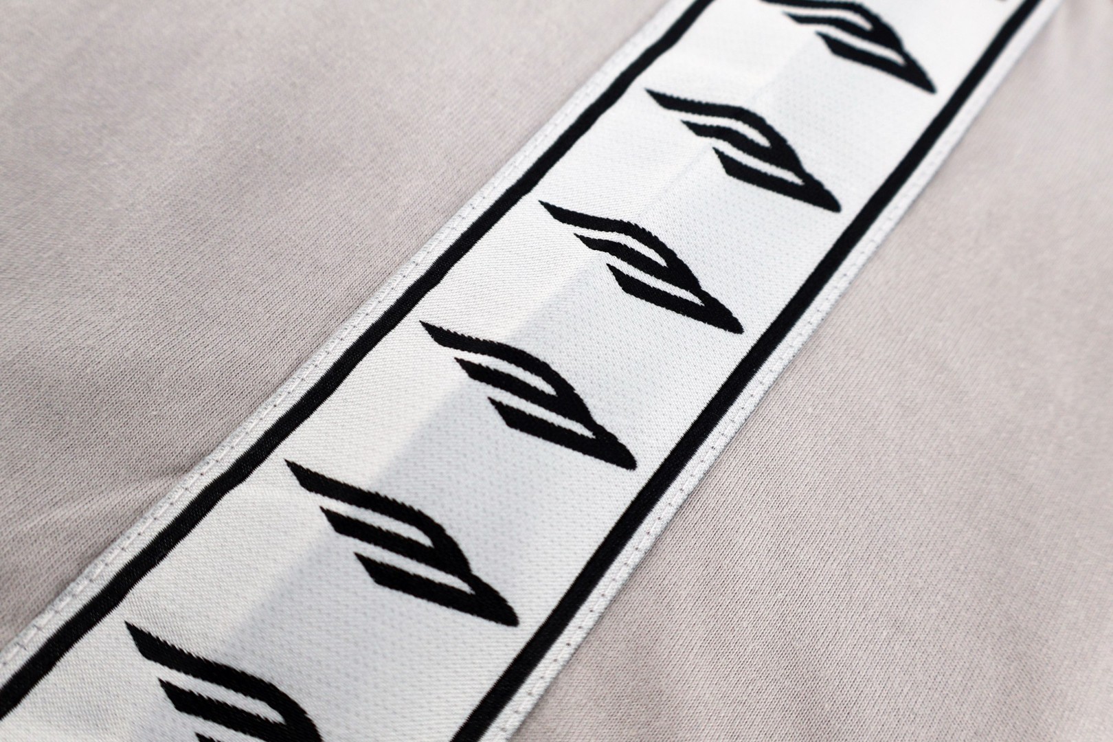 Balenciaga 巴黎世家 做旧串标织带短袖 T恤 圆领 夏季 A2