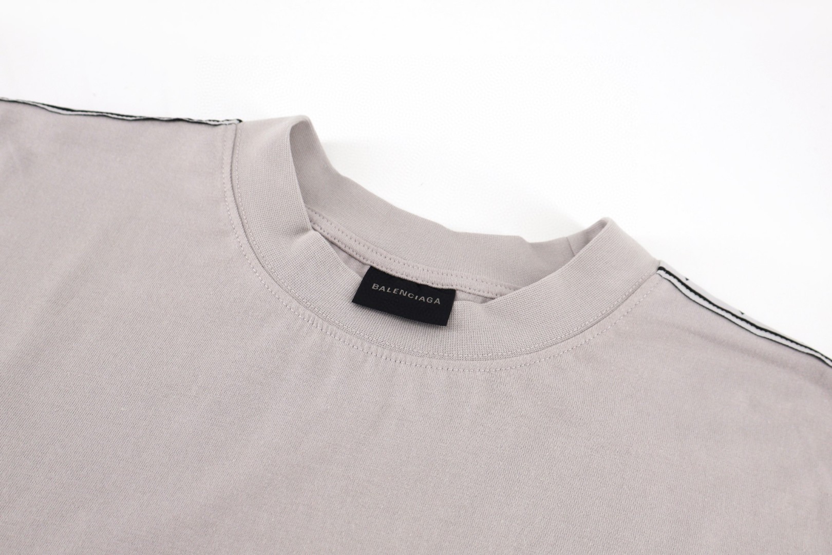 Balenciaga 巴黎世家 做旧串标织带长袖T恤 打底衫 A5 