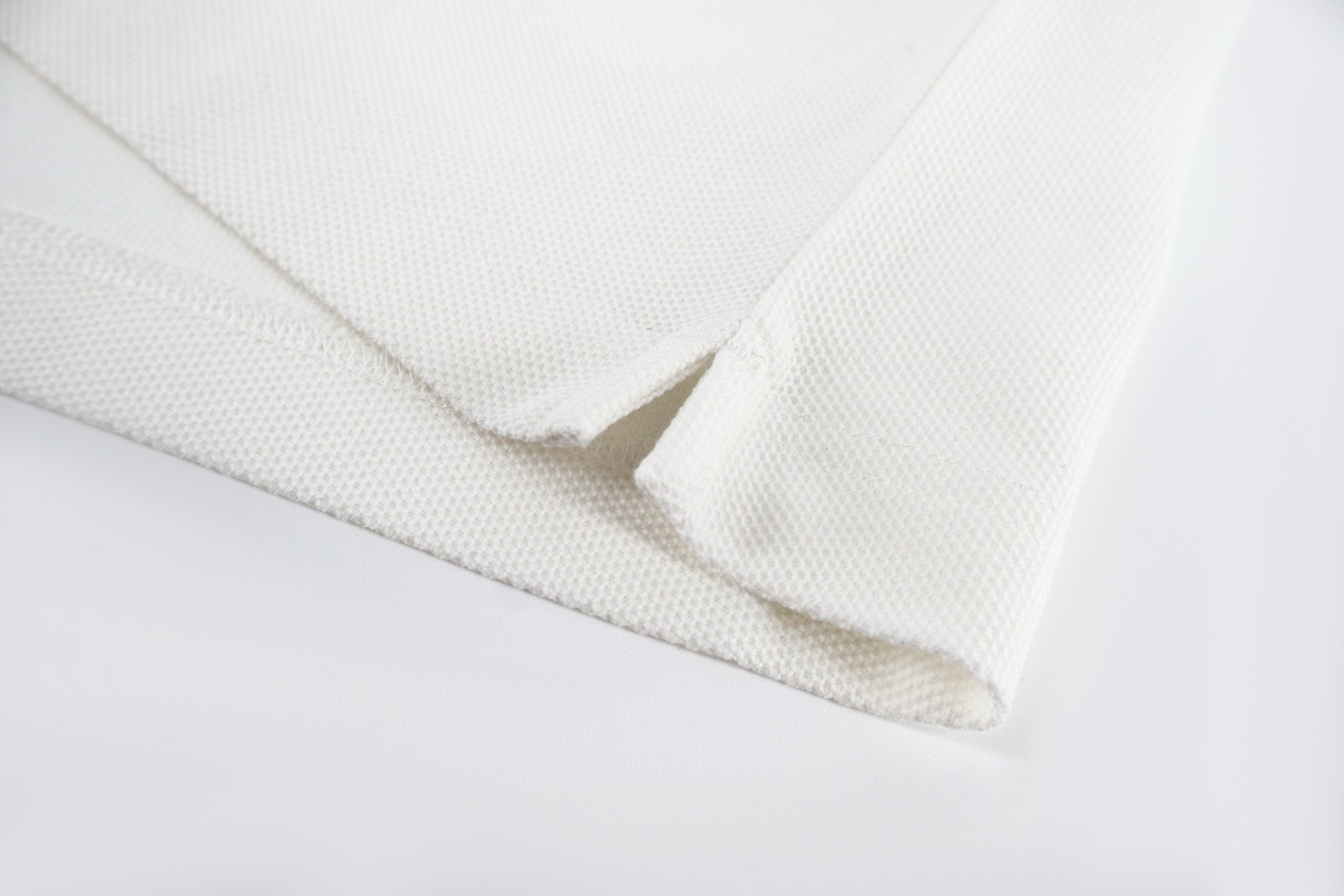 Burberry 巴宝莉 战马格纹刺绣Polo衫 短袖 T恤 夏季 白色 黑色 A2 81219661