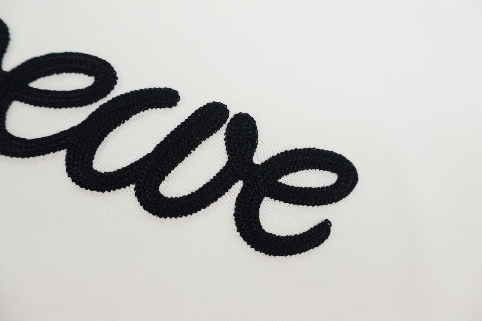 Loewe 罗意威 草写字母刺绣圆领短袖 T恤 女款 白色 A0 S359Y22XAC-2100