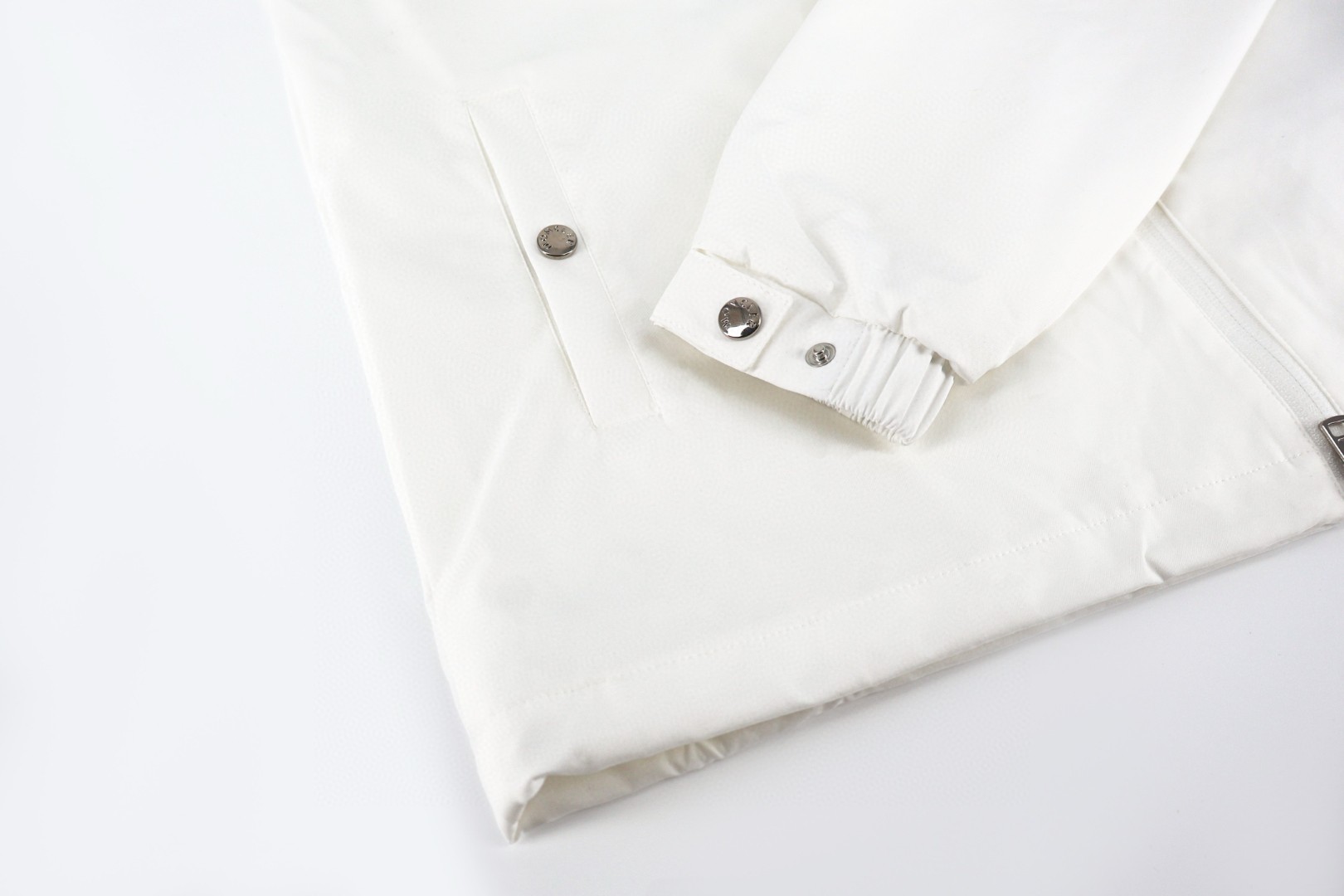 Moncler 蒙口 功能户外连帽冲锋衣 夹克 外套 白色 蓝色 B5 H10911A00050549ML040