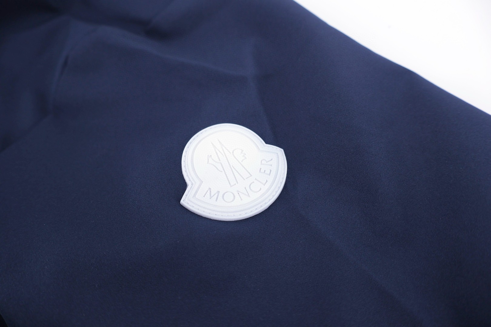 Moncler 蒙口 功能户外连帽冲锋衣 夹克 外套 白色 蓝色 B5 H10911A00050549ML040